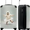 NoBoringSuitcases.com® Koffer - IJsbeer - Rok - Wit - Portret - Dieren - Trolley Op Wieltjes - Reiskoffer - Past Binnen 55x40x20 Cm En 55x35x25 Cm - Fotokoffer -Tassen Kortingen Winkel 1000x1200 4