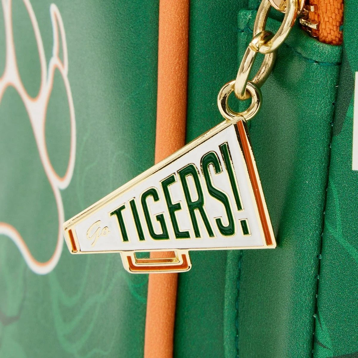 Merkloos Stranger Things - Hawkins High - Mini Backpack LoungeFly 7 Merkloos Stranger Things - Hawkins High - Mini Backpack LoungeFly - Afbeelding 5