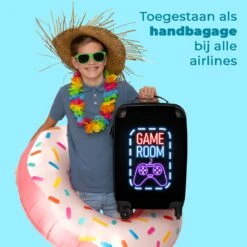 NoBoringSuitcases.com® Koffer - Trolley Op Wieltjes - Neon - Game Room - Tekst - Controller - Zwart - Reiskoffer - Past Binnen 55x40x20 Cm En 55x35x25 Cm - Koffertje - Trolley Handbagage 14 NoBoringSuitcases.com® Koffer - Trolley Op Wieltjes - Neon - Game Room - Tekst - Controller - Zwart - Reiskoffer - Past Binnen 55x40x20 Cm En 55x35x25 Cm - Koffertje - Trolley Handbagage -Tassen Kortingen Winkel 1200x1200 394