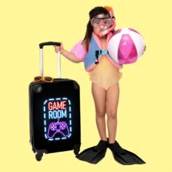 NoBoringSuitcases.com® Koffer - Trolley Op Wieltjes - Neon - Game Room - Tekst - Controller - Zwart - Reiskoffer - Past Binnen 55x40x20 Cm En 55x35x25 Cm - Koffertje - Trolley Handbagage 15 NoBoringSuitcases.com® Koffer - Trolley Op Wieltjes - Neon - Game Room - Tekst - Controller - Zwart - Reiskoffer - Past Binnen 55x40x20 Cm En 55x35x25 Cm - Koffertje - Trolley Handbagage -Tassen Kortingen Winkel 1200x1200 395