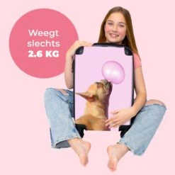 NoBoringSuitcases.com® Kinderkoffer - Hond - Dieren - Kauwgom - Roze - Kinderen - Trolley Kinderen - Past Binnen 55x40x20 Cm En 55x35x25 Cm - Reiskoffer Met Wielen - Koffertje 15 NoBoringSuitcases.com® Kinderkoffer - Hond - Dieren - Kauwgom - Roze - Kinderen - Trolley Kinderen - Past Binnen 55x40x20 Cm En 55x35x25 Cm - Reiskoffer Met Wielen - Koffertje -Tassen Kortingen Winkel 1200x1200 457