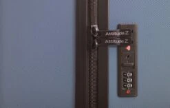 AttitudeZ Azur Reiskoffer Medium Blauw 67cm - TSA-slot -Tassen Kortingen Winkel 1200x763 1