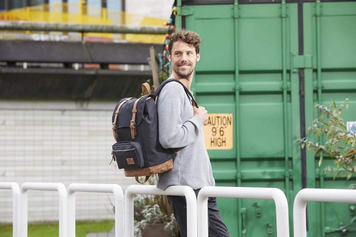 Enrico Benetti Santiago 46162 Laptoprugzak Met 17" Laptopvak - Blauw 9 Enrico Benetti Santiago 46162 Laptoprugzak Met 17" Laptopvak - Blauw - Afbeelding 7