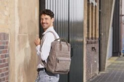 Enrico Benetti Rotterdam Laptop Rugzak 13 Inch 66597 - 12 Liter - Camel -Tassen Kortingen Winkel 1200x800 80