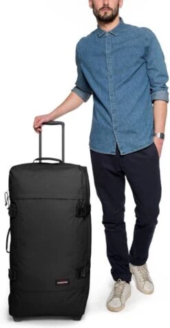 Eastpak TRANVERZ L Reiskoffer (79 X 40 X 33 Cm) - Black -Tassen Kortingen Winkel 621x1200 1