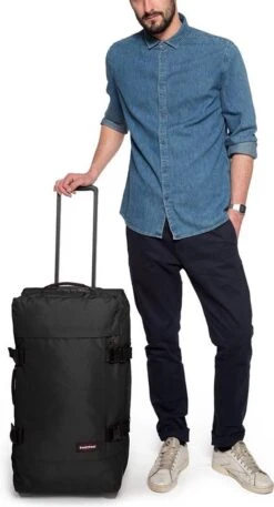 Eastpak TRANVERZ M Reiskoffer (67 X 35.5 X 30 Cm) - Black -Tassen Kortingen Winkel 649x1200 2