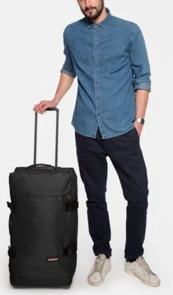 Eastpak TRANVERZ M Reiskoffer (67 X 35.5 X 30 Cm) - Black -Tassen Kortingen Winkel 706x1200 3