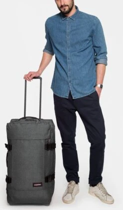 Eastpak TRANVERZ M Reiskoffer (67 X 35.5 X 30 Cm) - Black Denim -Tassen Kortingen Winkel 706x1200 4