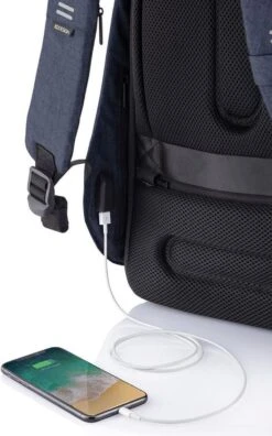 XD Design Bobby Hero XL - Anti-Diefstal Rugzak 21.5 Liter - Navy -Tassen Kortingen Winkel 748x1200 5