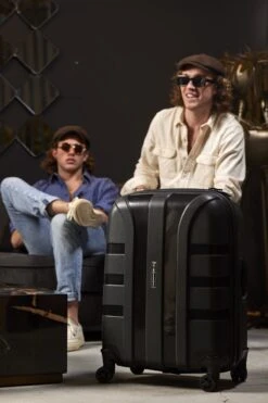 ©TROLLEYZ - Paris No.5 - Reiskoffer - 78cm Met TSA Slot - Dubbele Wielen - 360° Spinners - 100% Polypropyleen - Reiskoffer In Piano Black -Tassen Kortingen Winkel 800x1200 43