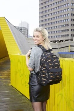 Enrico Benetti Nairobi Laptoprugzak 14 Inch - 46179 - Panter Zwart 17 Enrico Benetti Nairobi Laptoprugzak 14 Inch - 46179 - Panter Zwart -Tassen Kortingen Winkel 800x1200 57